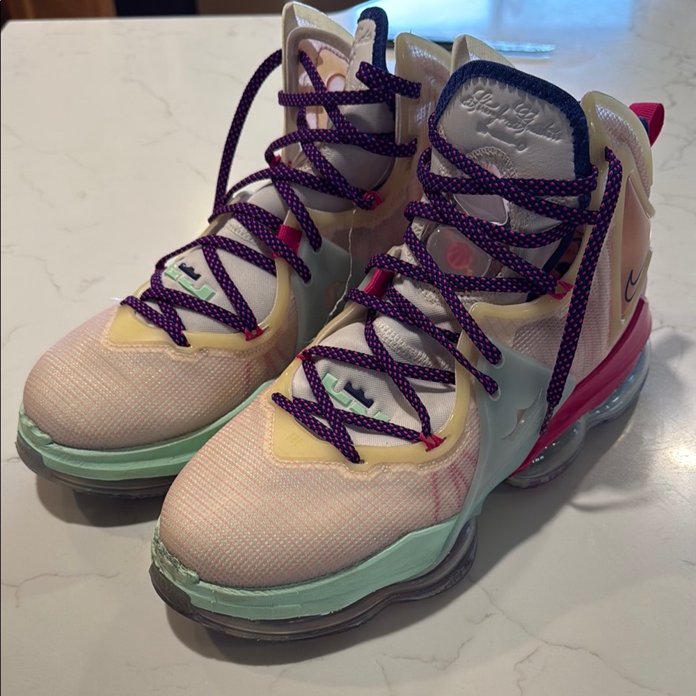 Lebron 19 - image 2